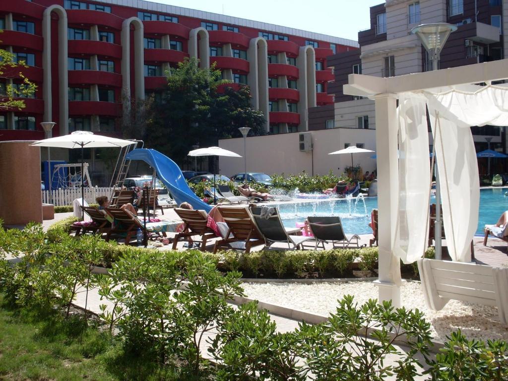 Admiral Plaza Hotel Sunny Beach Exterior photo